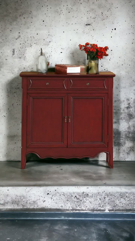 جاکفشی چوبی گلاره با داشتن ظاهر ساده و شیک مناسب هر سلیقه میباشد