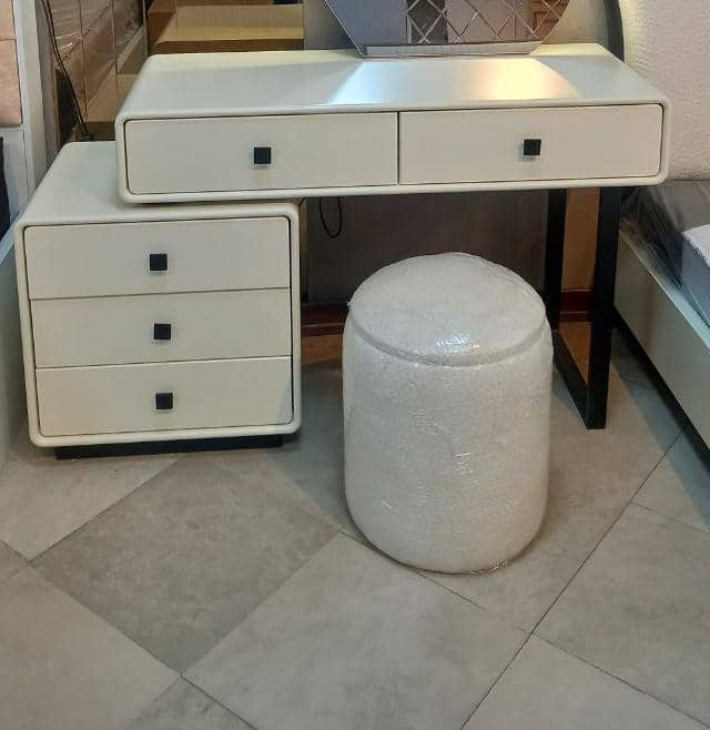 پاف گرد بدون پشتی